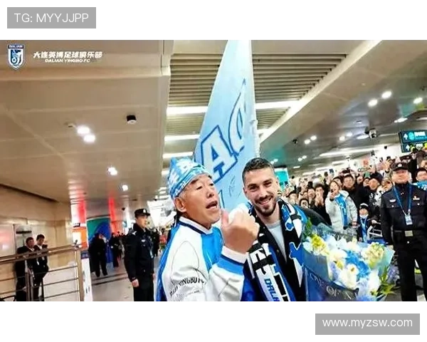 大连英博热身赛告负斯坦丘首秀